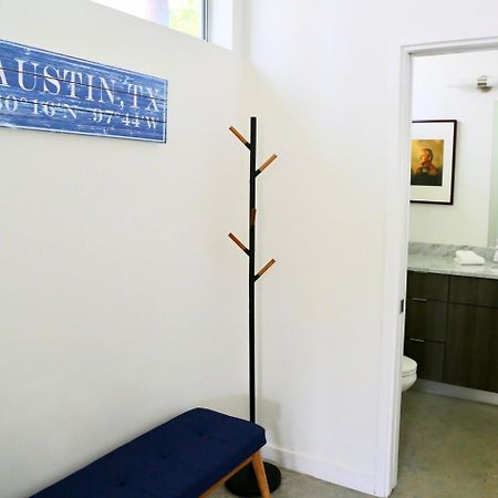 Stunning Modern Home W Pool & Hot Tub In Dt 오스틴 외부 사진
