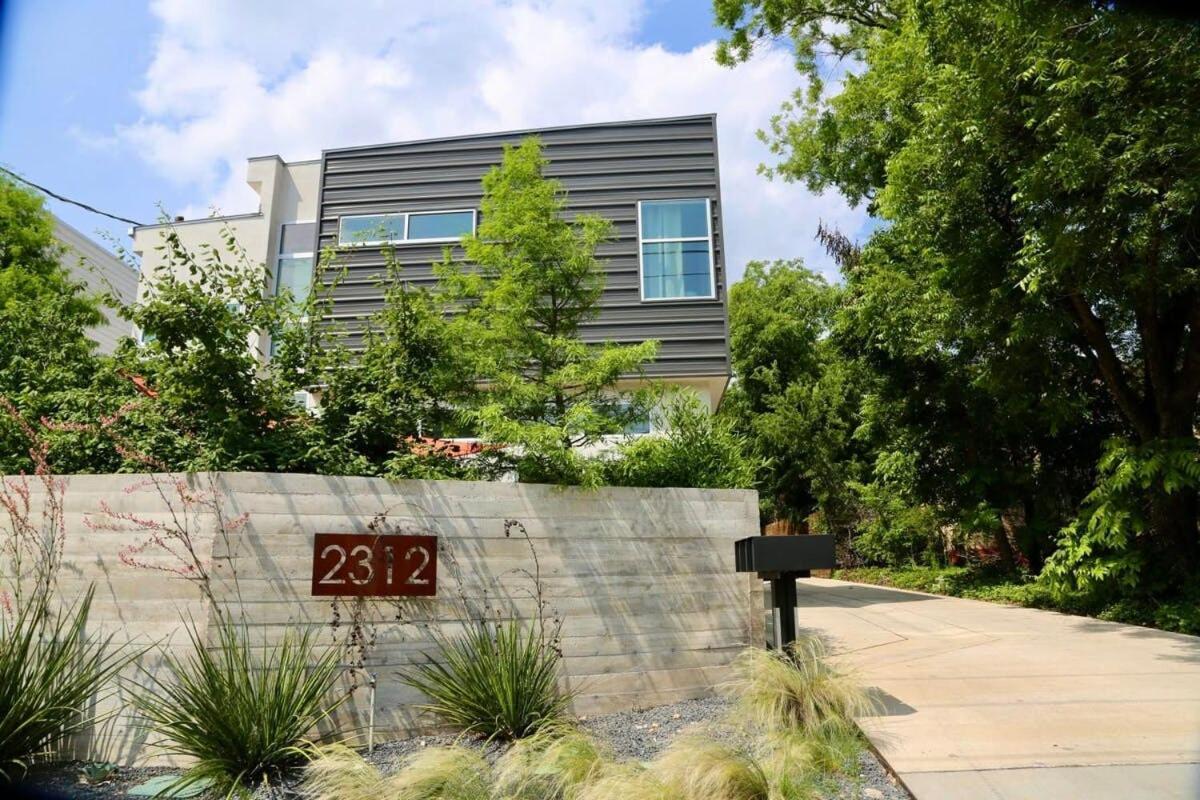 Stunning Modern Home W Pool & Hot Tub In Dt 오스틴 외부 사진