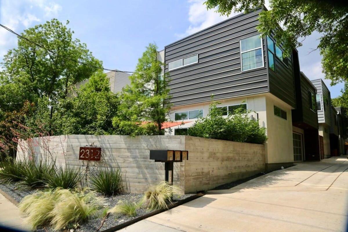 Stunning Modern Home W Pool & Hot Tub In Dt 오스틴 외부 사진