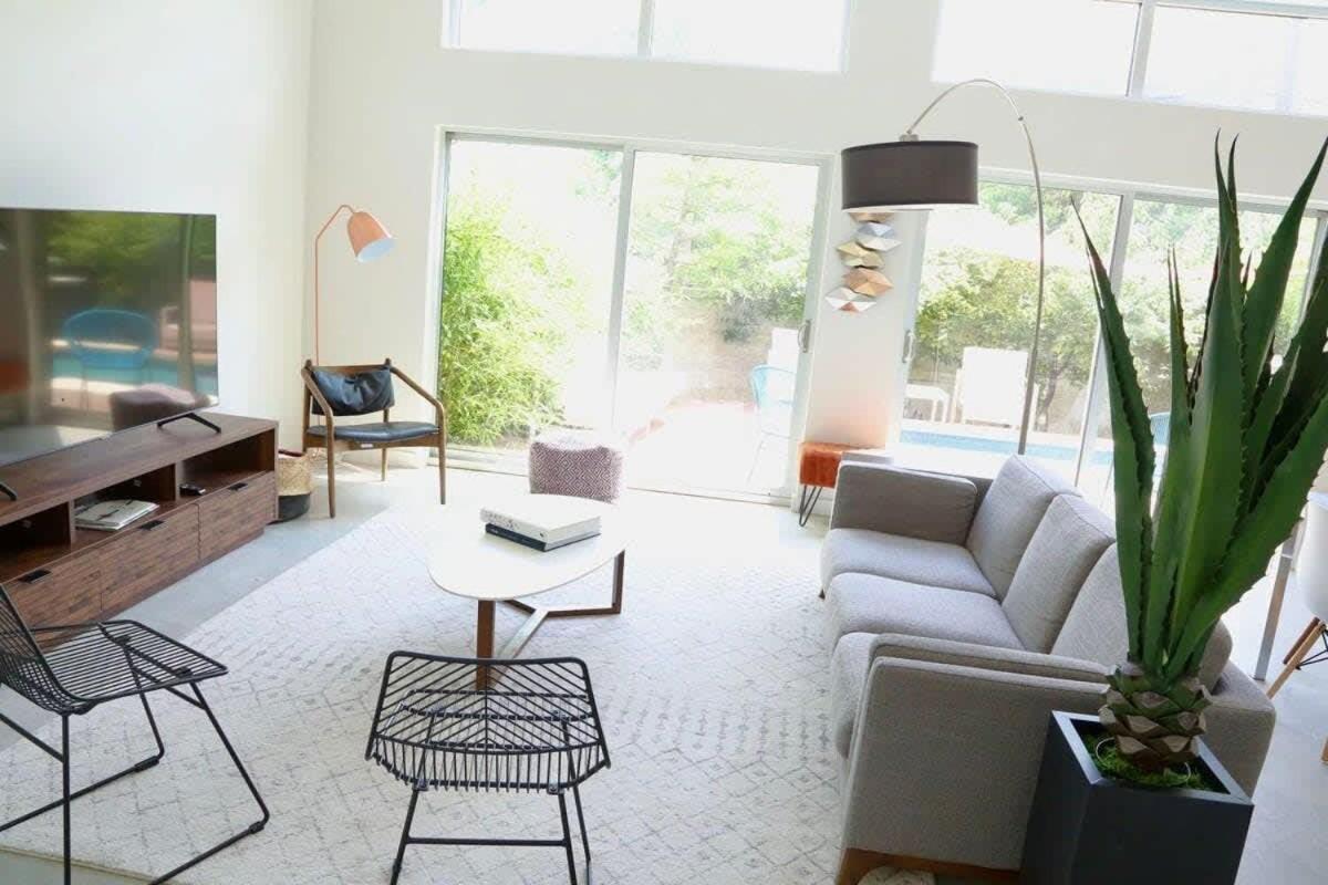 Stunning Modern Home W Pool & Hot Tub In Dt 오스틴 외부 사진